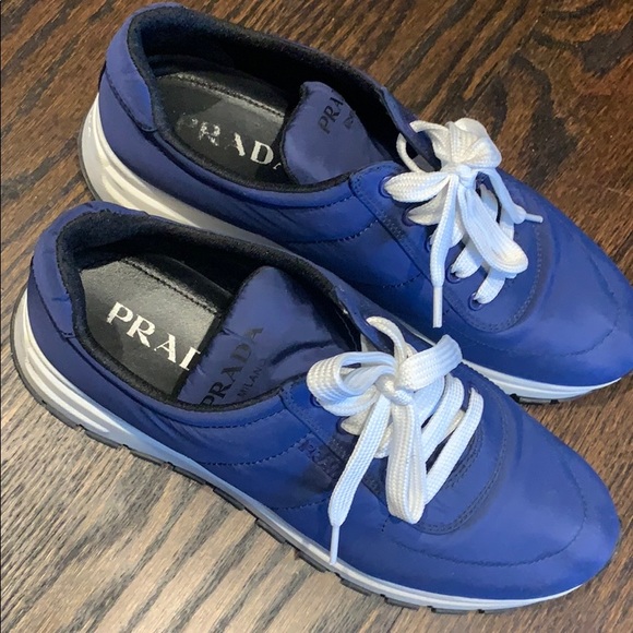 PRADA navy blue Nylon Logo sneakers size 40 limited edition! - Picture 2 of 11
